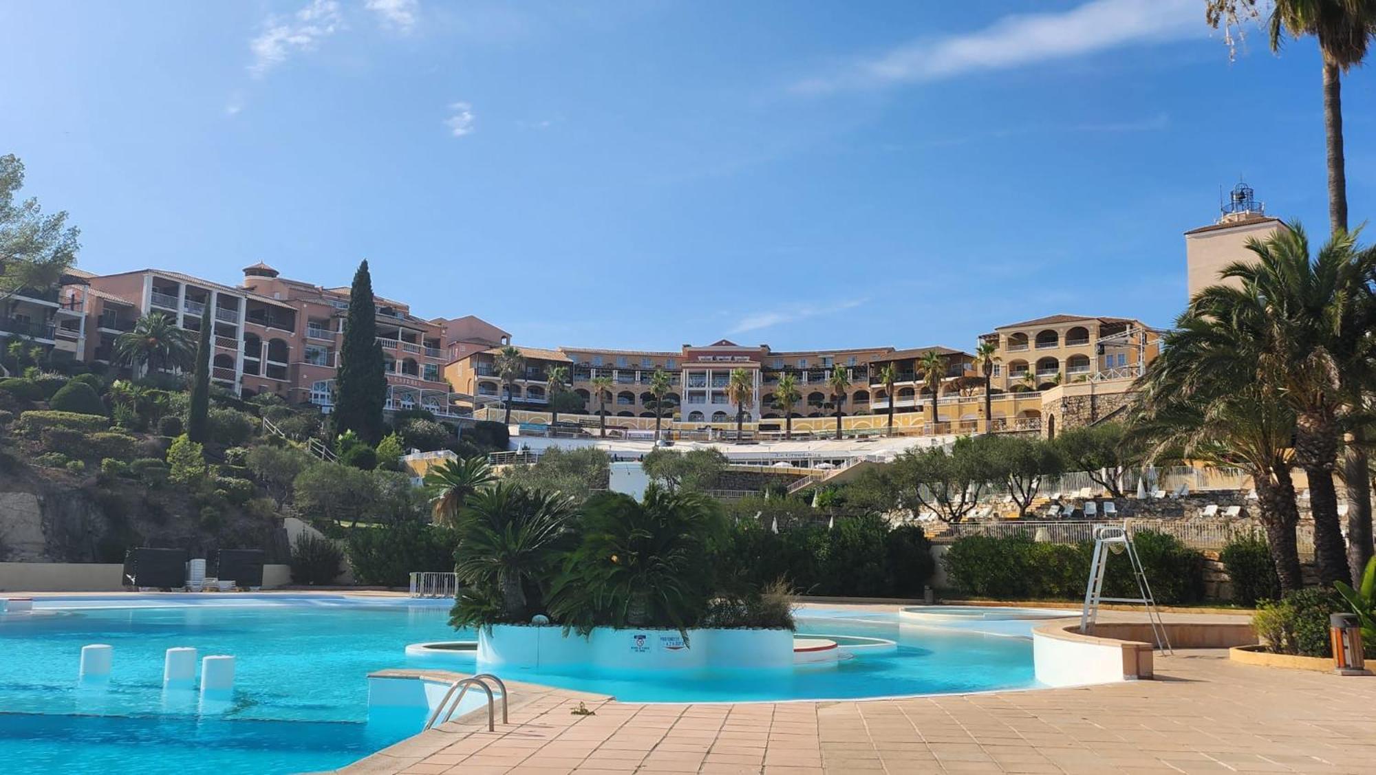 Saint-Raphael- Vue Mer Et Massif De L'Esterel 외부 사진